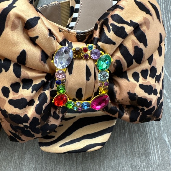 Betsey Johnson Leopard Print Heels - Picture 10 of 12